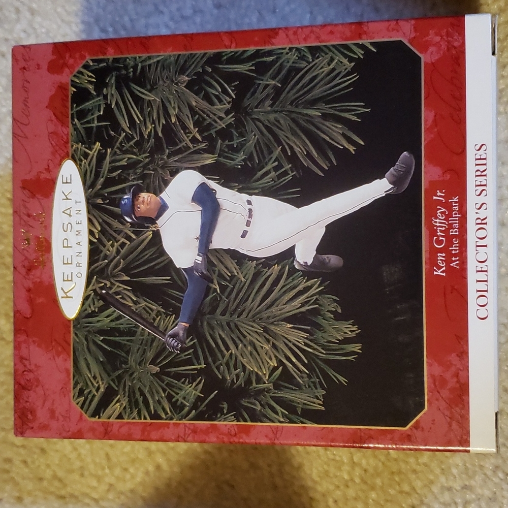 Hallmark 1999 At The Ballpark KEN GRIFFIN Jr. Holiday Christmas Ornament